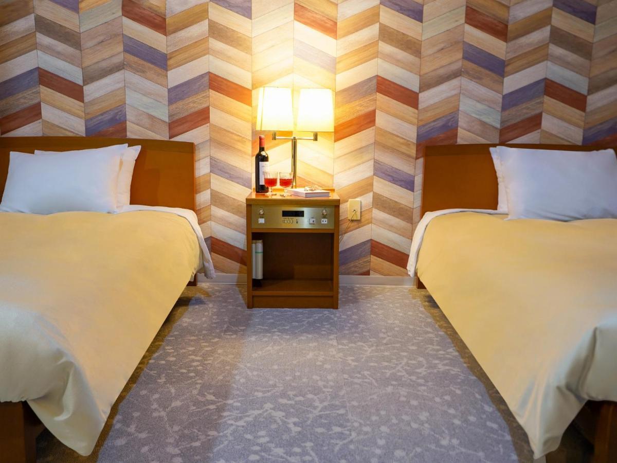 Hotel New Gaea Iizuka Bagian luar foto