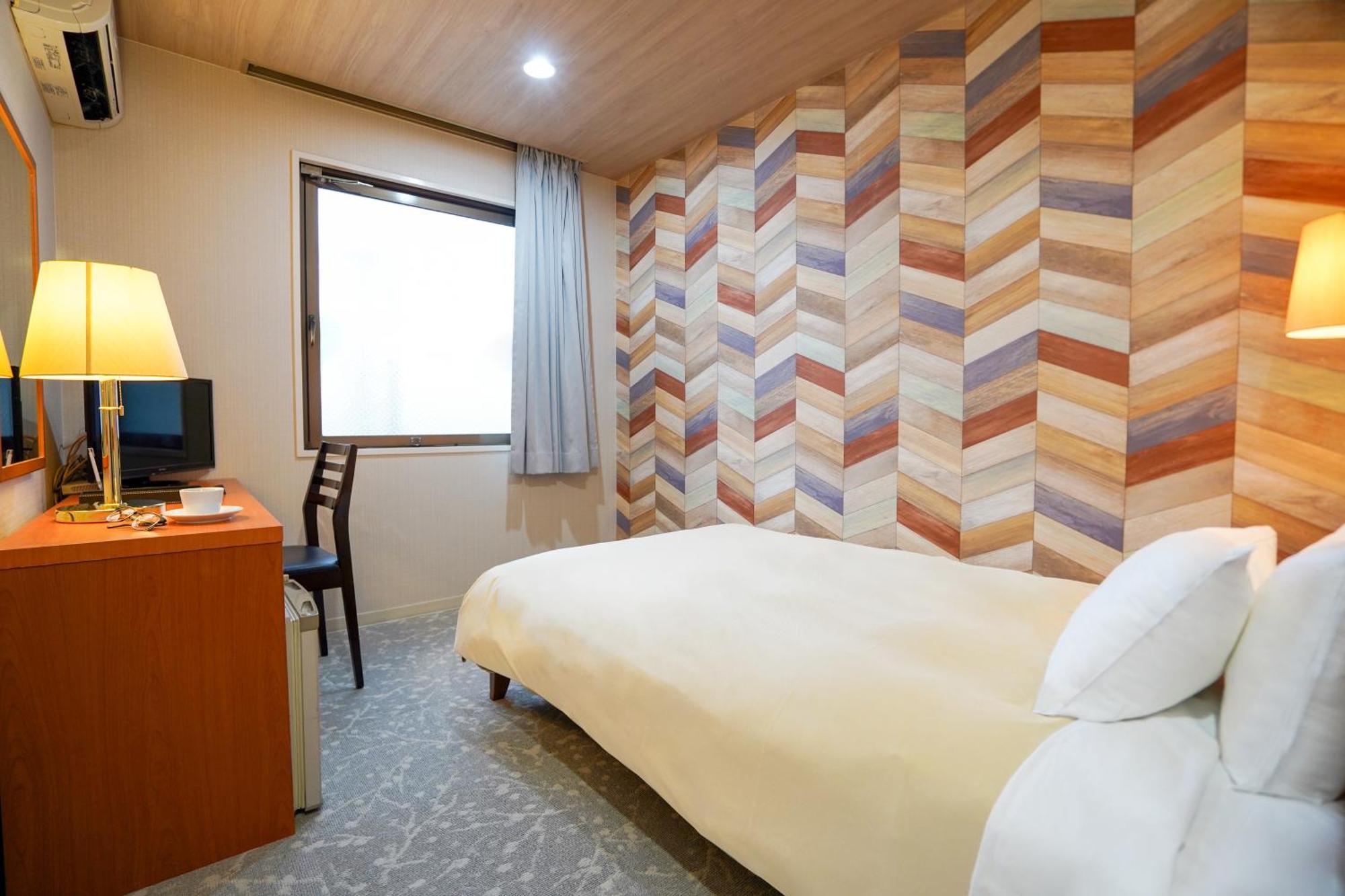Hotel New Gaea Iizuka Bagian luar foto