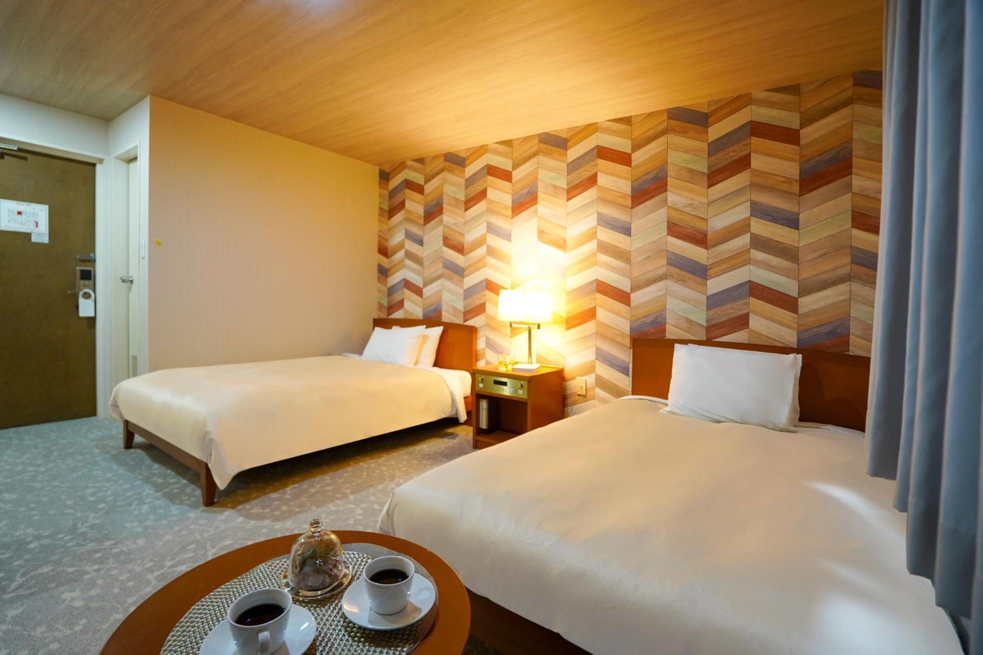 Hotel New Gaea Iizuka Bagian luar foto