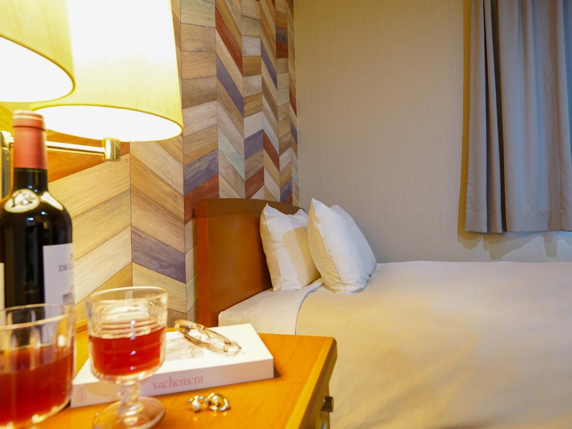 Hotel New Gaea Iizuka Bagian luar foto