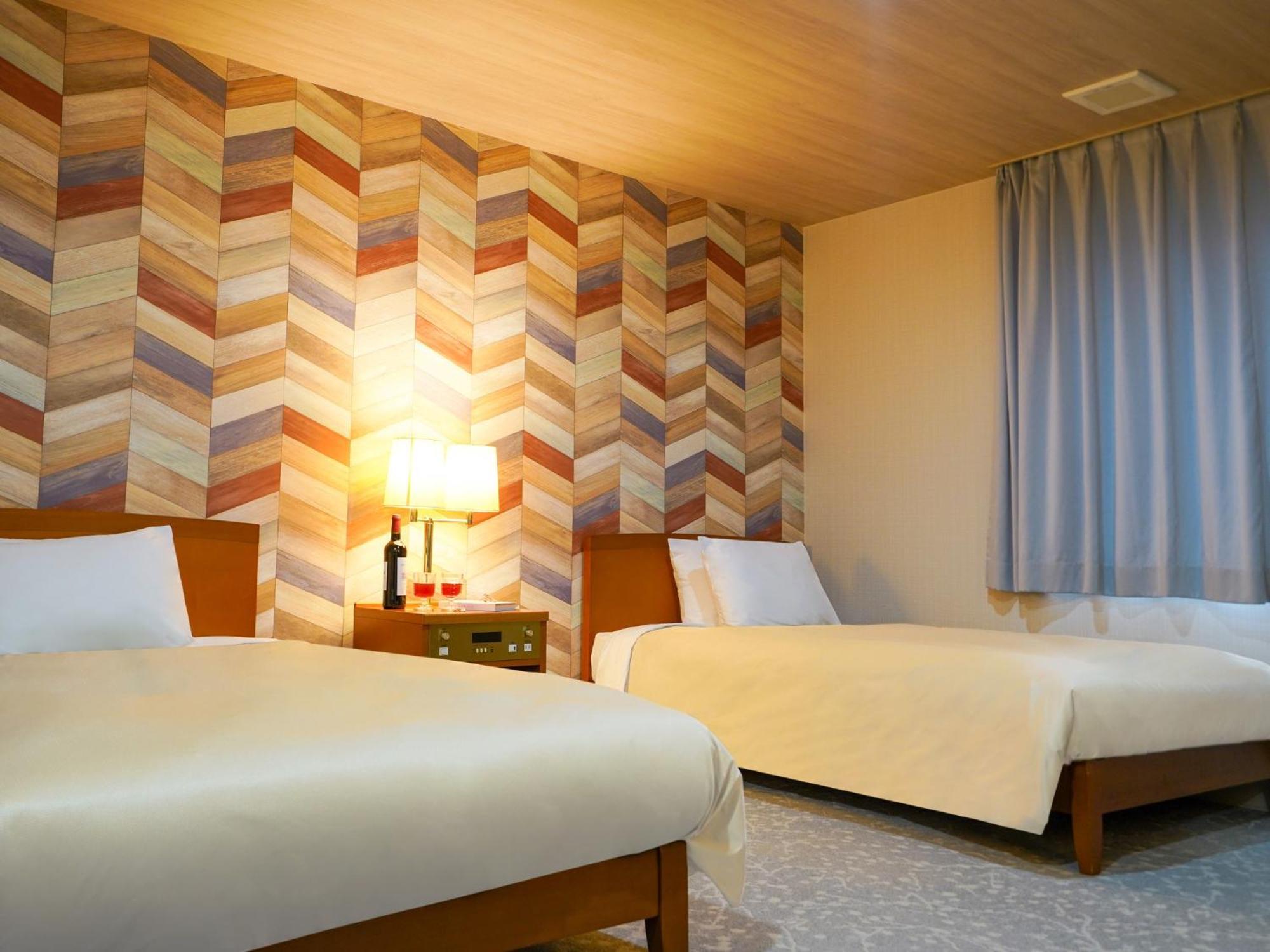 Hotel New Gaea Iizuka Bagian luar foto